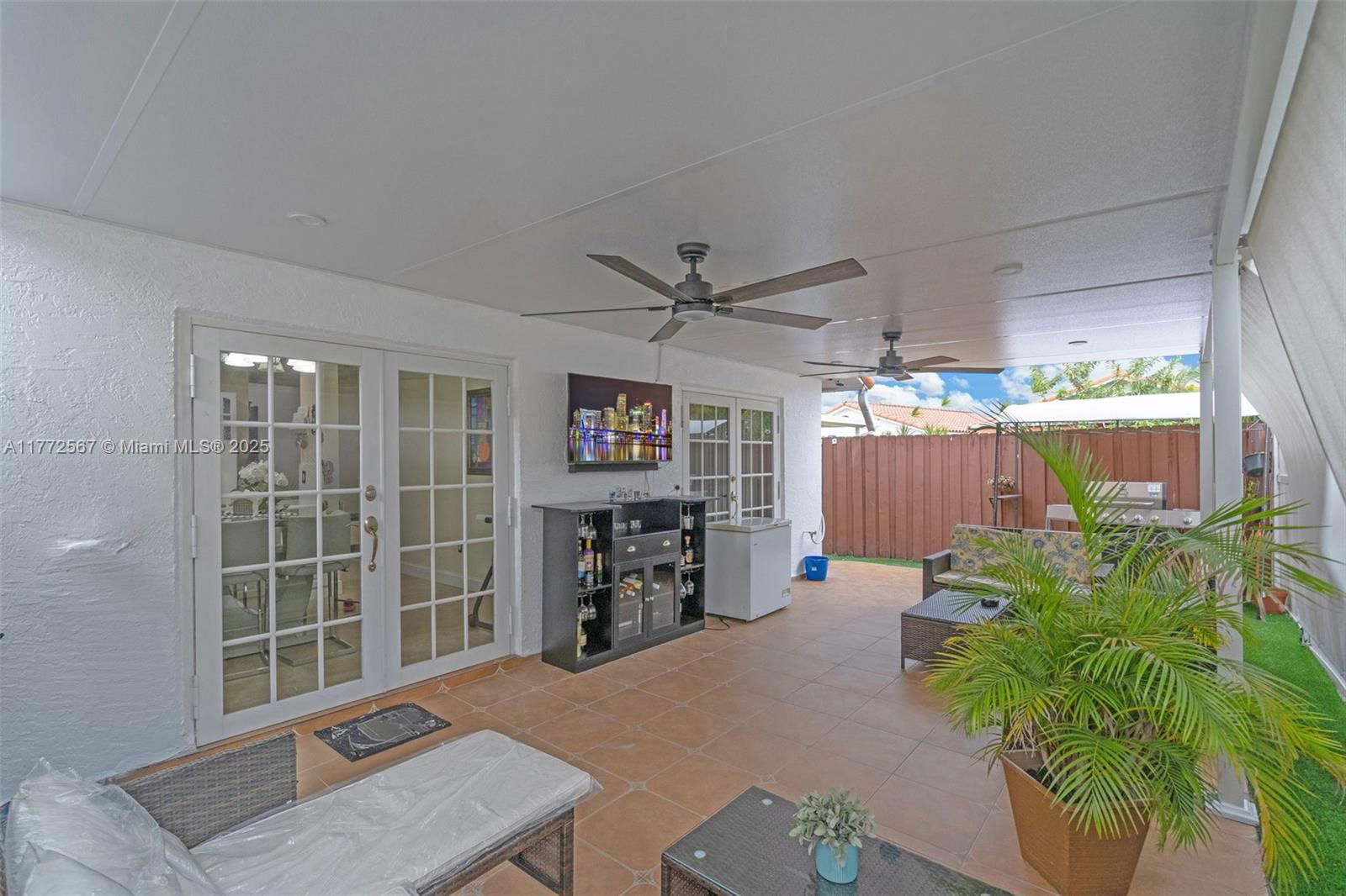 Real estate property located at 2468 65th St, Miami-dade, El Prado By The Lake, Hialeah, FL