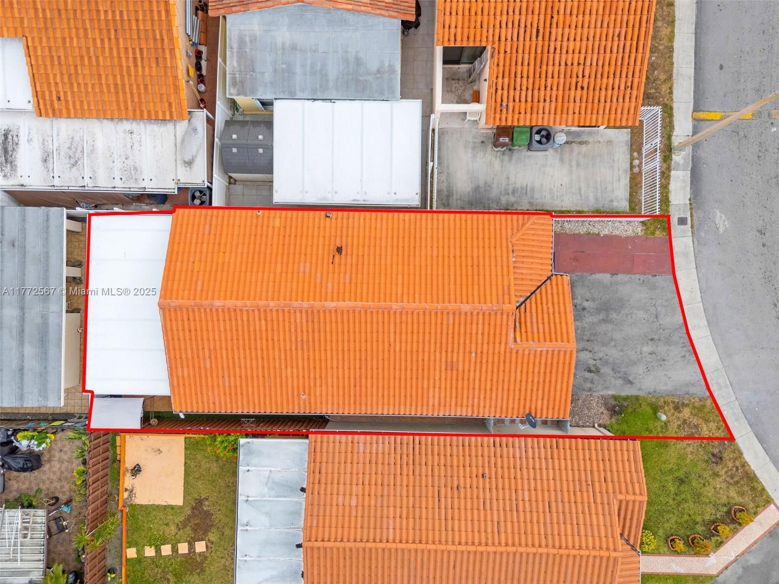 Real estate property located at 2468 65th St, Miami-dade, El Prado By The Lake, Hialeah, FL