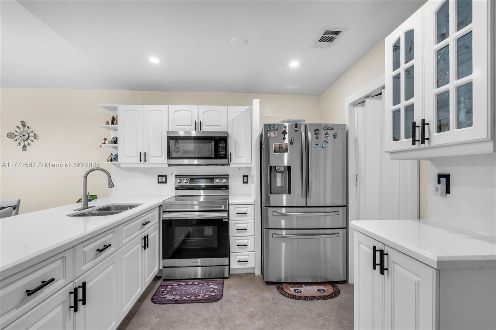 Real estate property located at 2468 65th St, Miami-dade, El Prado By The Lake, Hialeah, FL