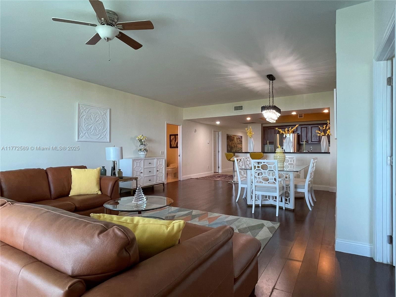 Real estate property located at 14951 Royal Oaks Ln #808, Miami-dade, The Oaks I Condo, North Miami, FL