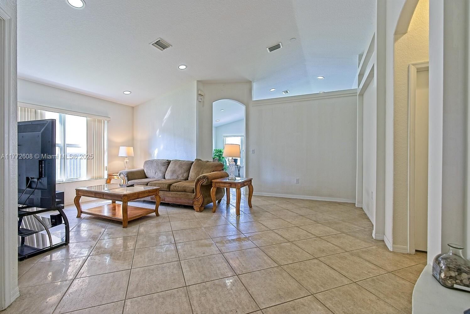 Real estate property located at 1520 17th Ave, Miami-dade, Keys Landing, Homestead, FL