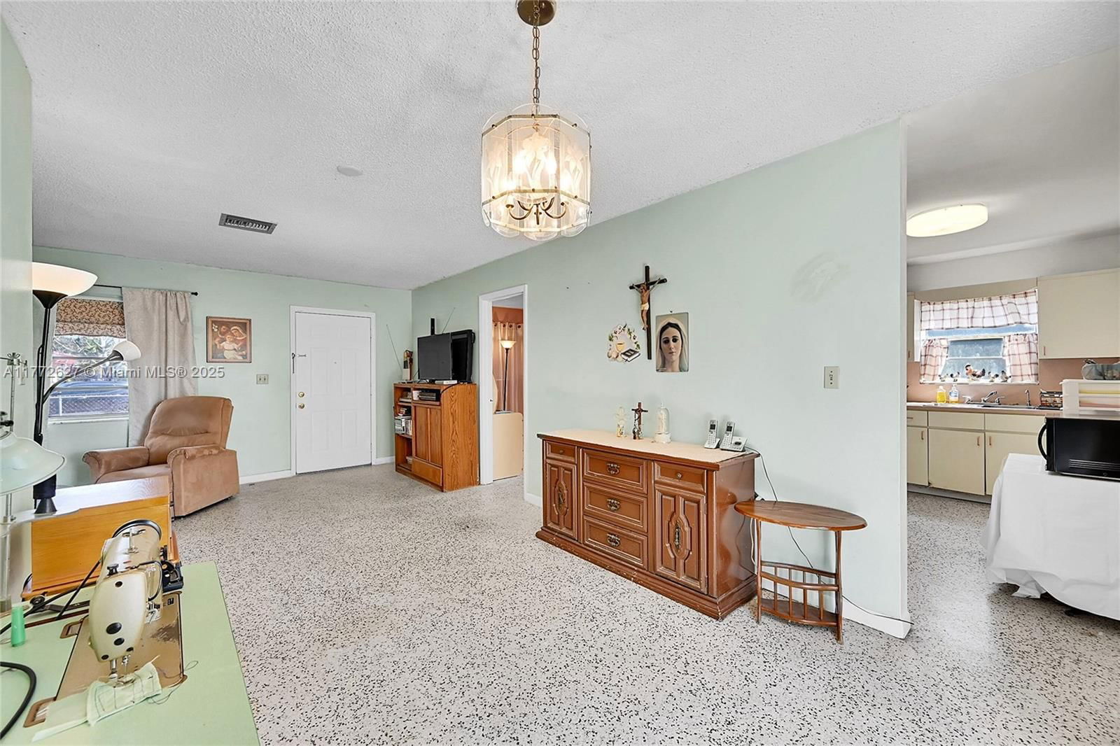 Real estate property located at 12100 191st Ter, Miami-dade, Los Angeles Estates Sec 2, Miami, FL