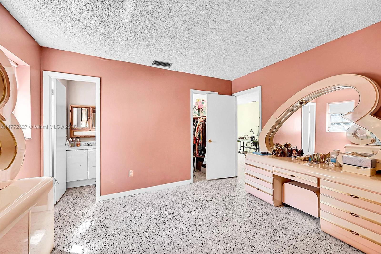 Real estate property located at 12100 191st Ter, Miami-dade, Los Angeles Estates Sec 2, Miami, FL