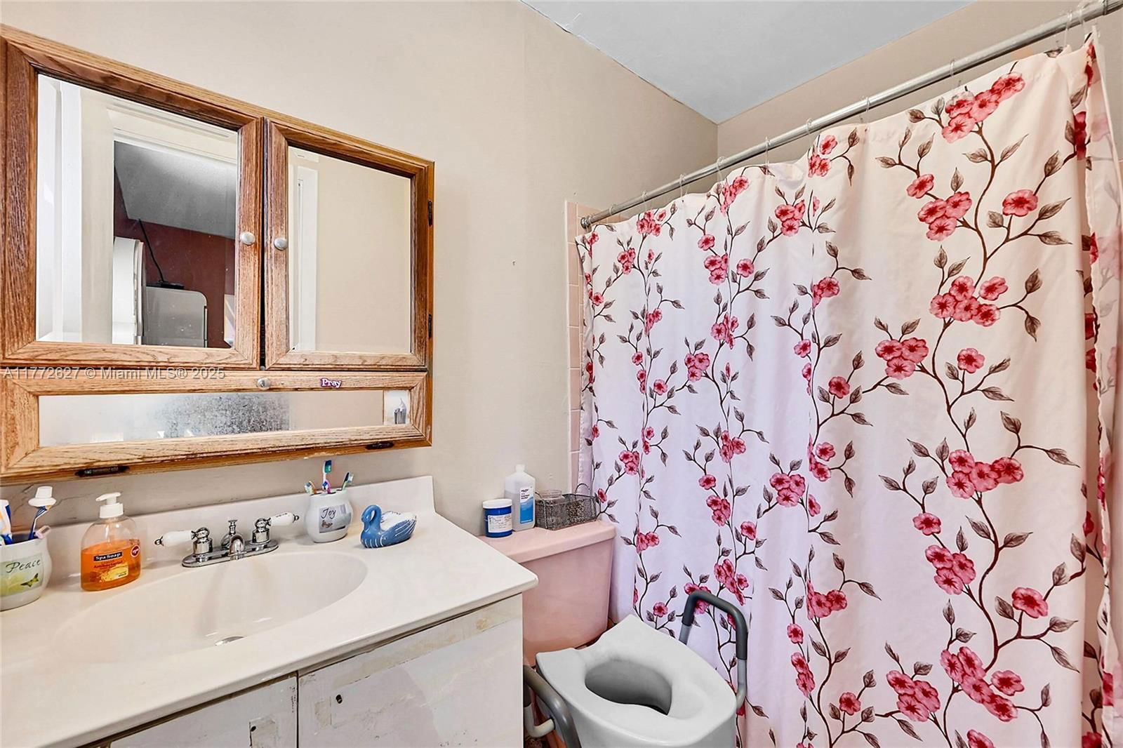 Real estate property located at 12100 191st Ter, Miami-dade, Los Angeles Estates Sec 2, Miami, FL