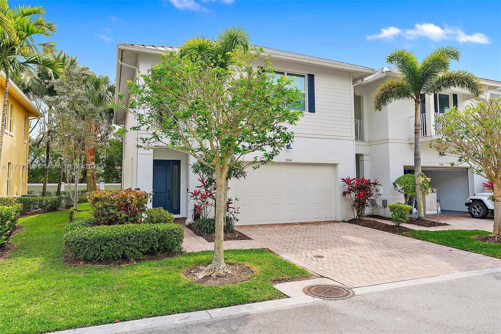 Real estate property located at 5264 Cambridge Ct, Palm Beach, Hampton Cay, Palm Beach Gardens, FL