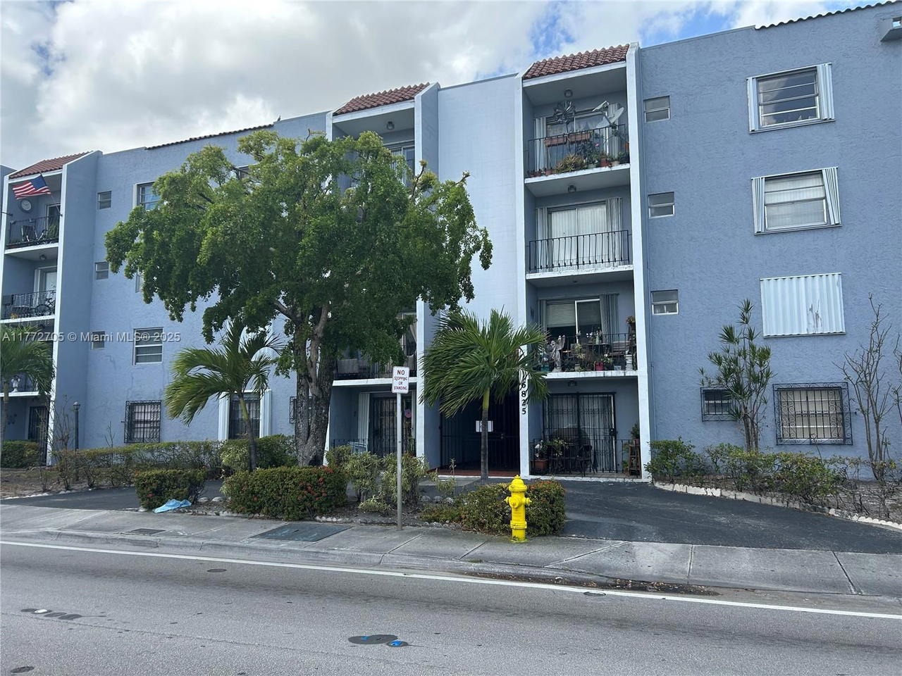 Real estate property located at 6825 Flagler St #306, Miami-dade, Valencia Terrace Condo, Miami, FL