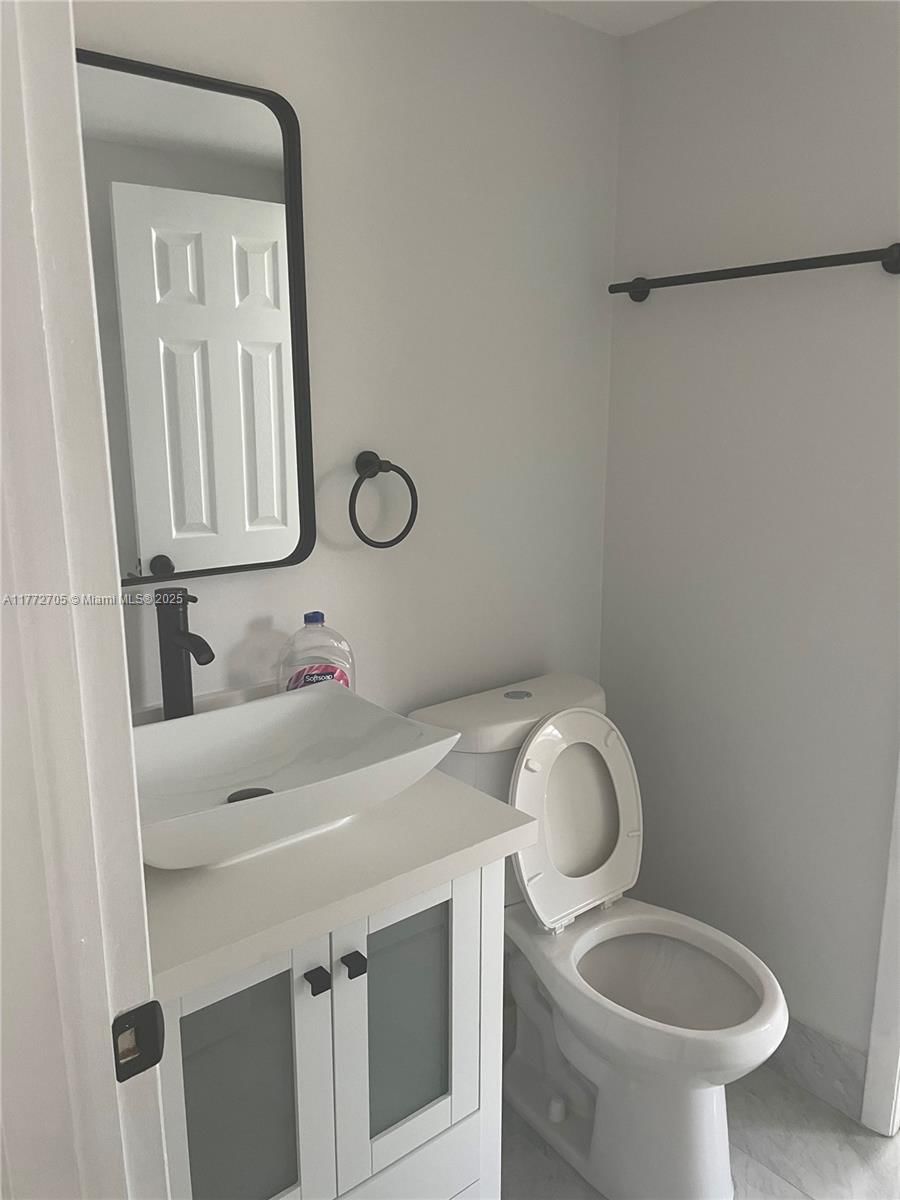 Real estate property located at 6825 Flagler St #306, Miami-dade, Valencia Terrace Condo, Miami, FL
