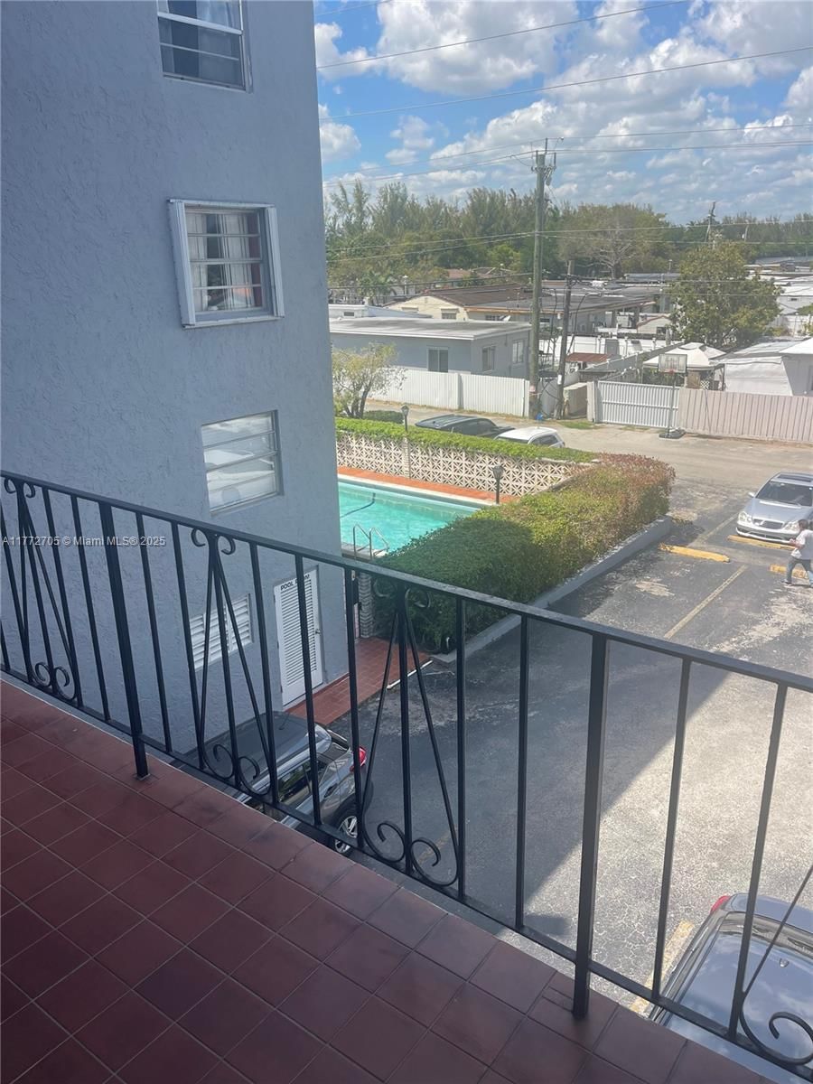 Real estate property located at 6825 Flagler St #306, Miami-dade, Valencia Terrace Condo, Miami, FL