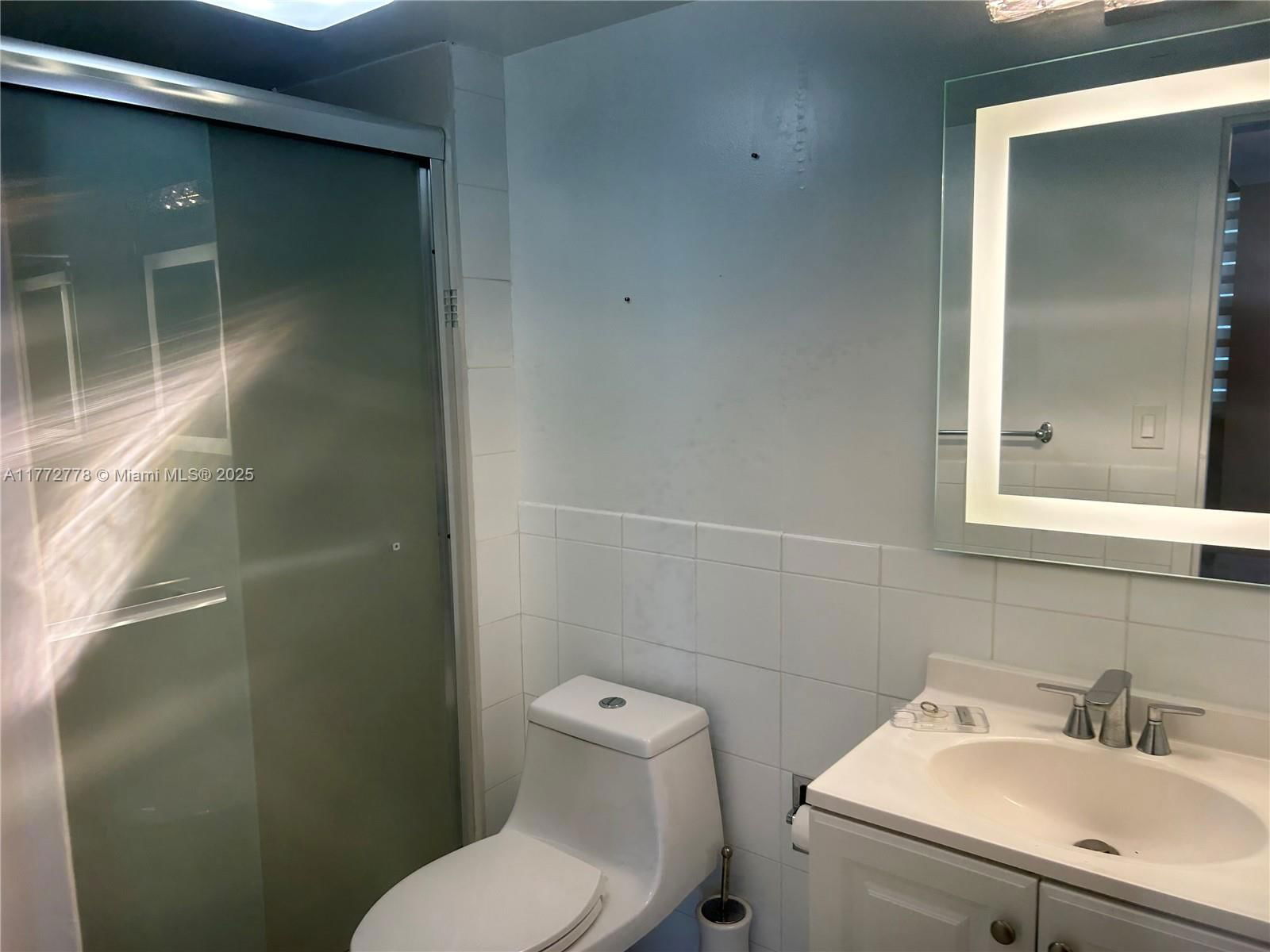 Real estate property located at 5701 Collins Ave #812, Miami-dade, Arlen Beach Condo, Miami Beach, FL