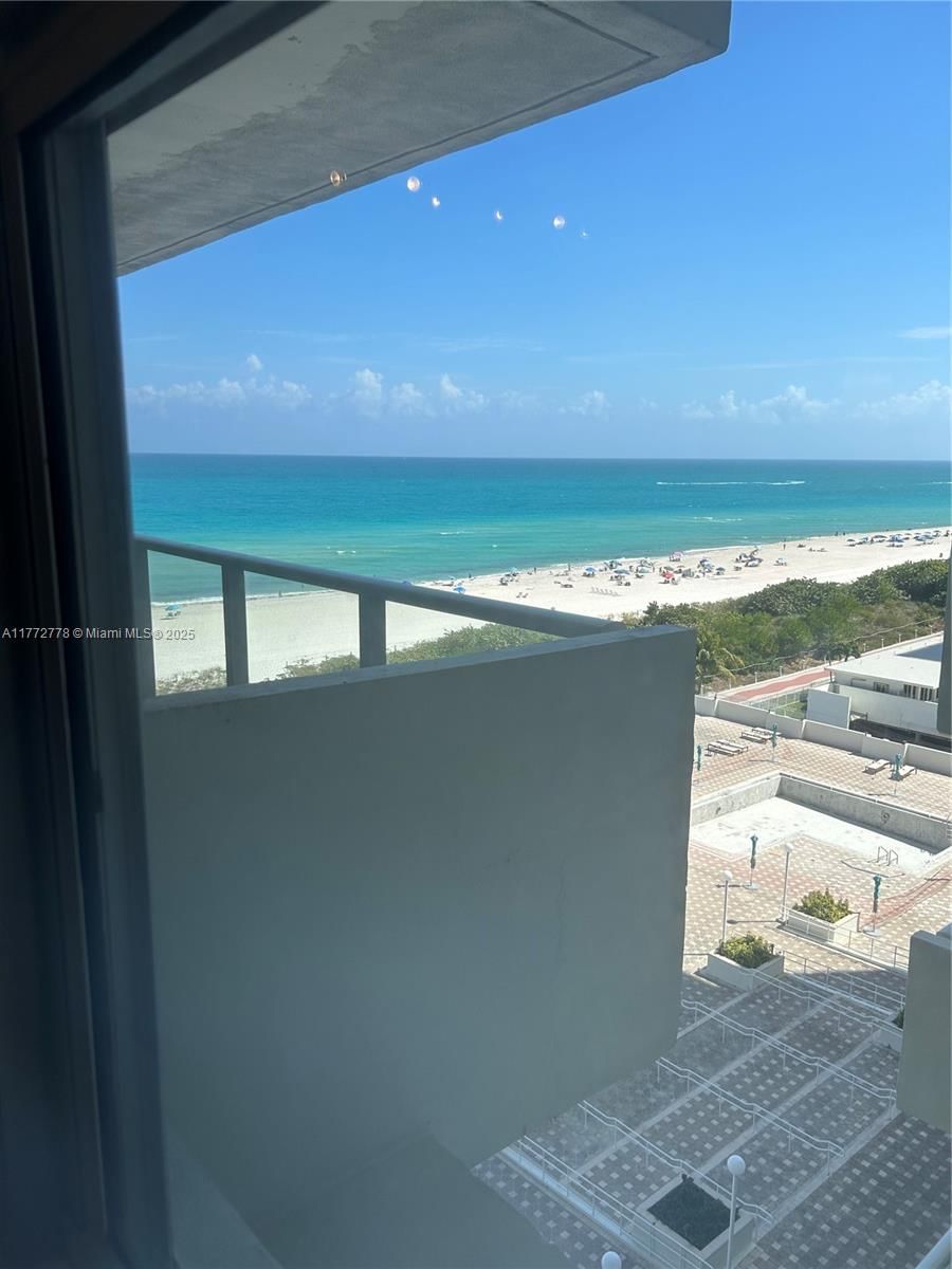 Real estate property located at 5701 Collins Ave #812, Miami-dade, Arlen Beach Condo, Miami Beach, FL