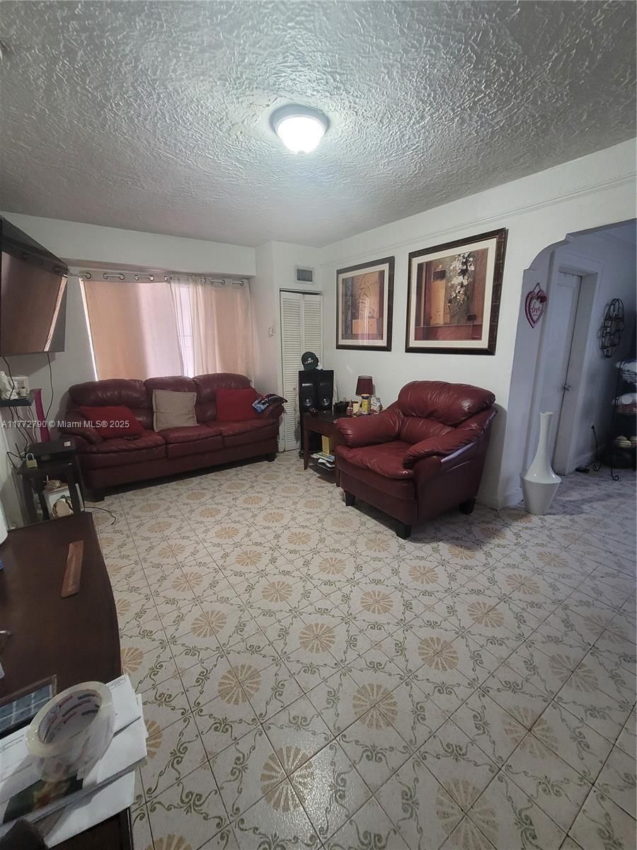Real estate property located at 1145 4th St, Miami-dade, Lawrence Estates Land Co, Miami, FL