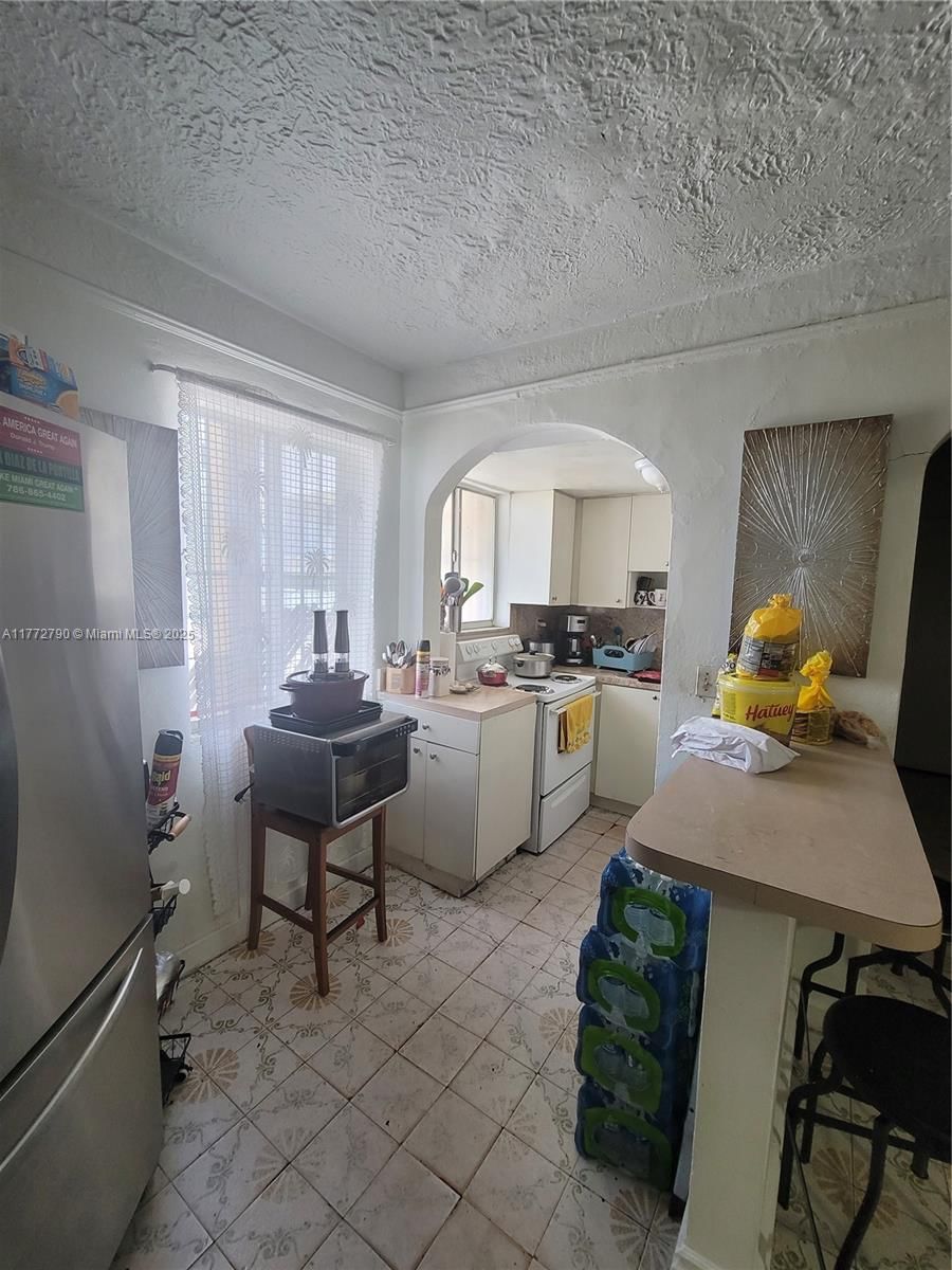 Real estate property located at 1145 4th St, Miami-dade, Lawrence Estates Land Co, Miami, FL