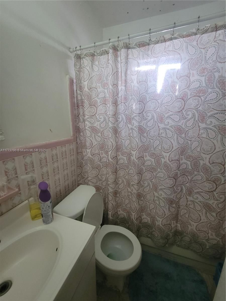 Real estate property located at 1145 4th St, Miami-dade, Lawrence Estates Land Co, Miami, FL