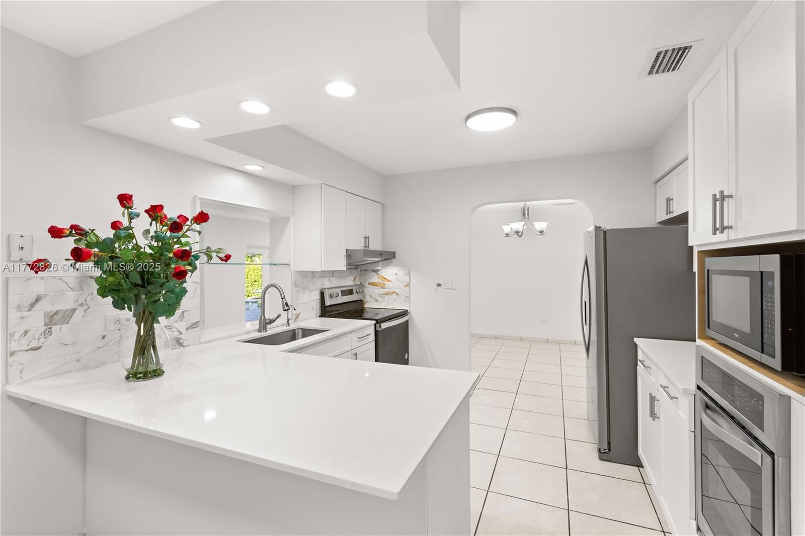 Real estate property located at 9815 21st St, Miami-dade, Westbrooke Gardens, Miami, FL