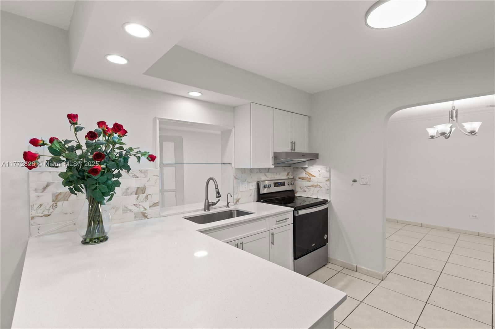 Real estate property located at 9815 21st St, Miami-dade, Westbrooke Gardens, Miami, FL