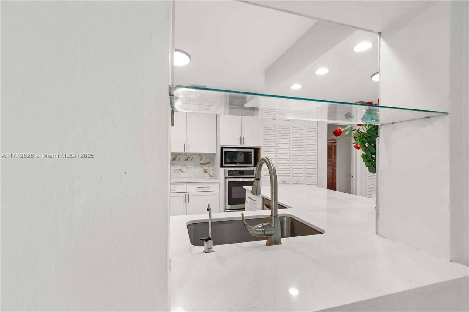 Real estate property located at 9815 21st St, Miami-dade, Westbrooke Gardens, Miami, FL