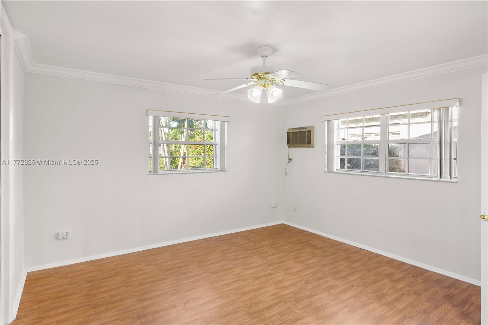 Real estate property located at 9815 21st St, Miami-dade, Westbrooke Gardens, Miami, FL