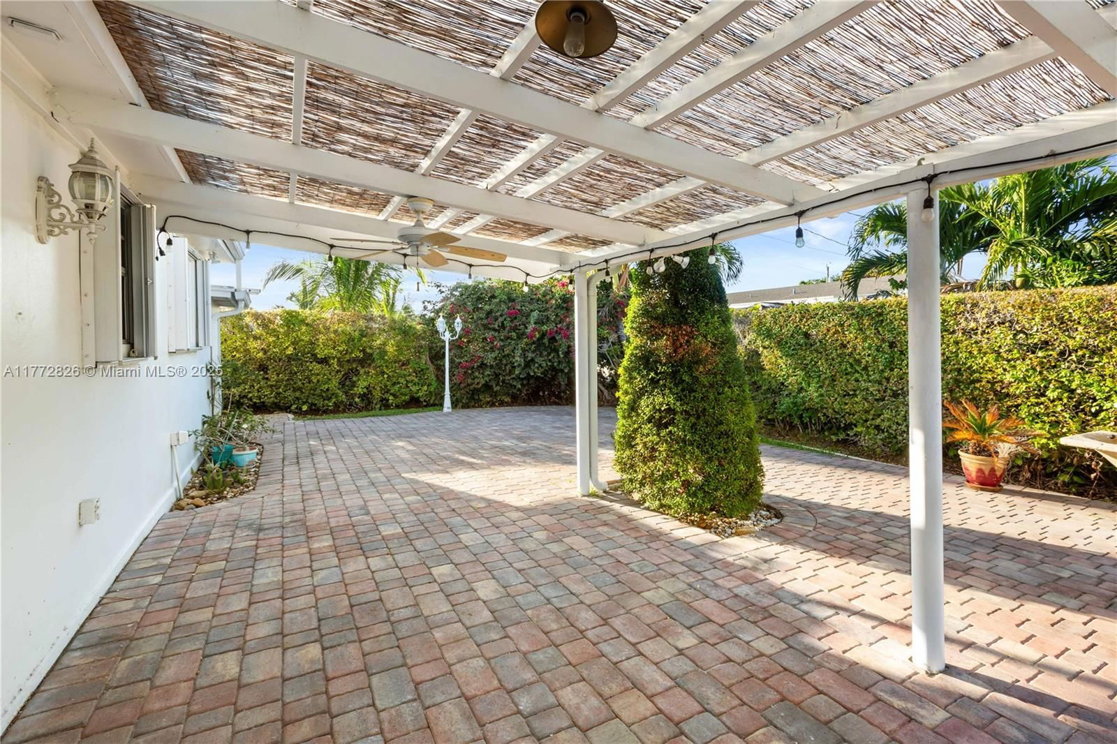 Real estate property located at 9815 21st St, Miami-dade, Westbrooke Gardens, Miami, FL