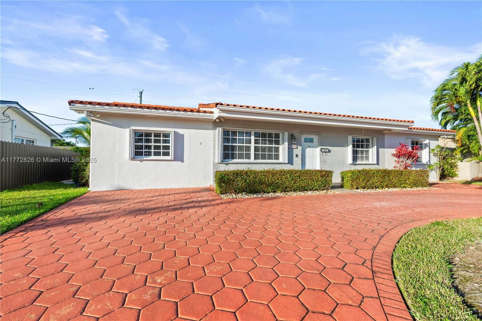 Real estate property located at 9815 21st St, Miami-dade, Westbrooke Gardens, Miami, FL