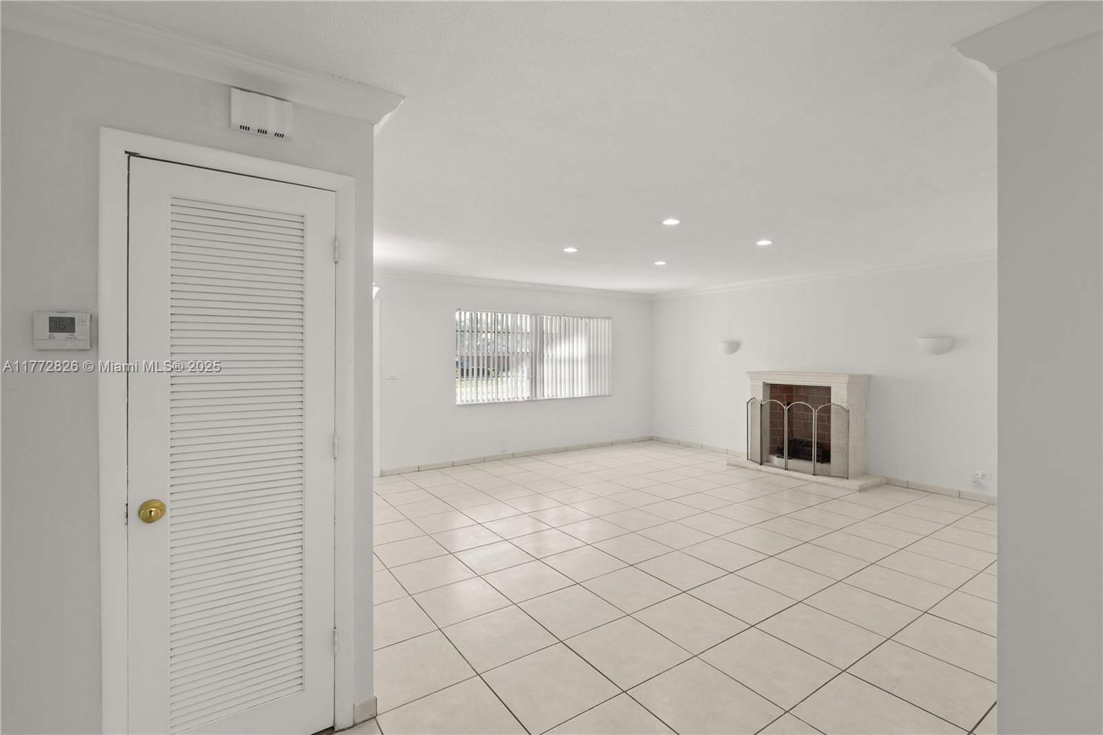 Real estate property located at 9815 21st St, Miami-dade, Westbrooke Gardens, Miami, FL