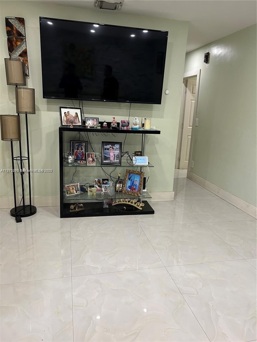 Real estate property located at 22 58th St, Miami-dade, Palm Ave Highlands, Hialeah, FL