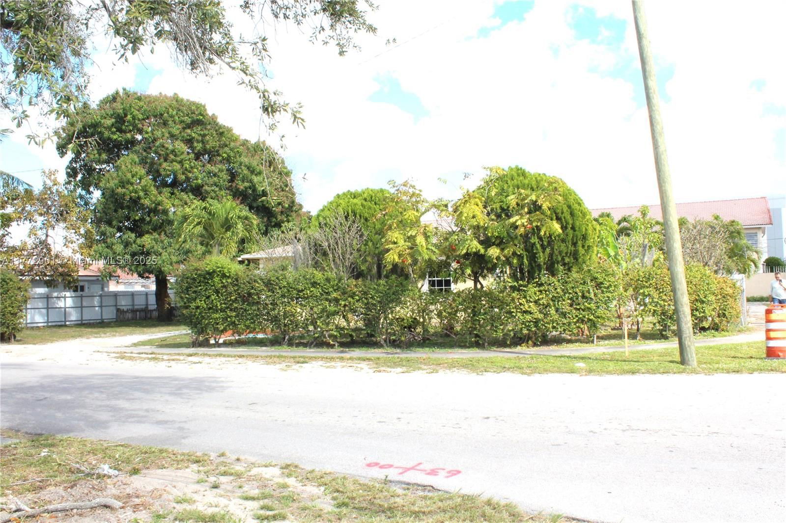 Real estate property located at 685 9th Ave, Miami-dade, Rose Sub, Hialeah, FL