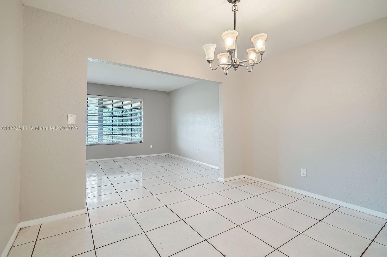 Real estate property located at 7301 11th St, Broward, Mirror Lake Estates Sec T, Plantation, FL