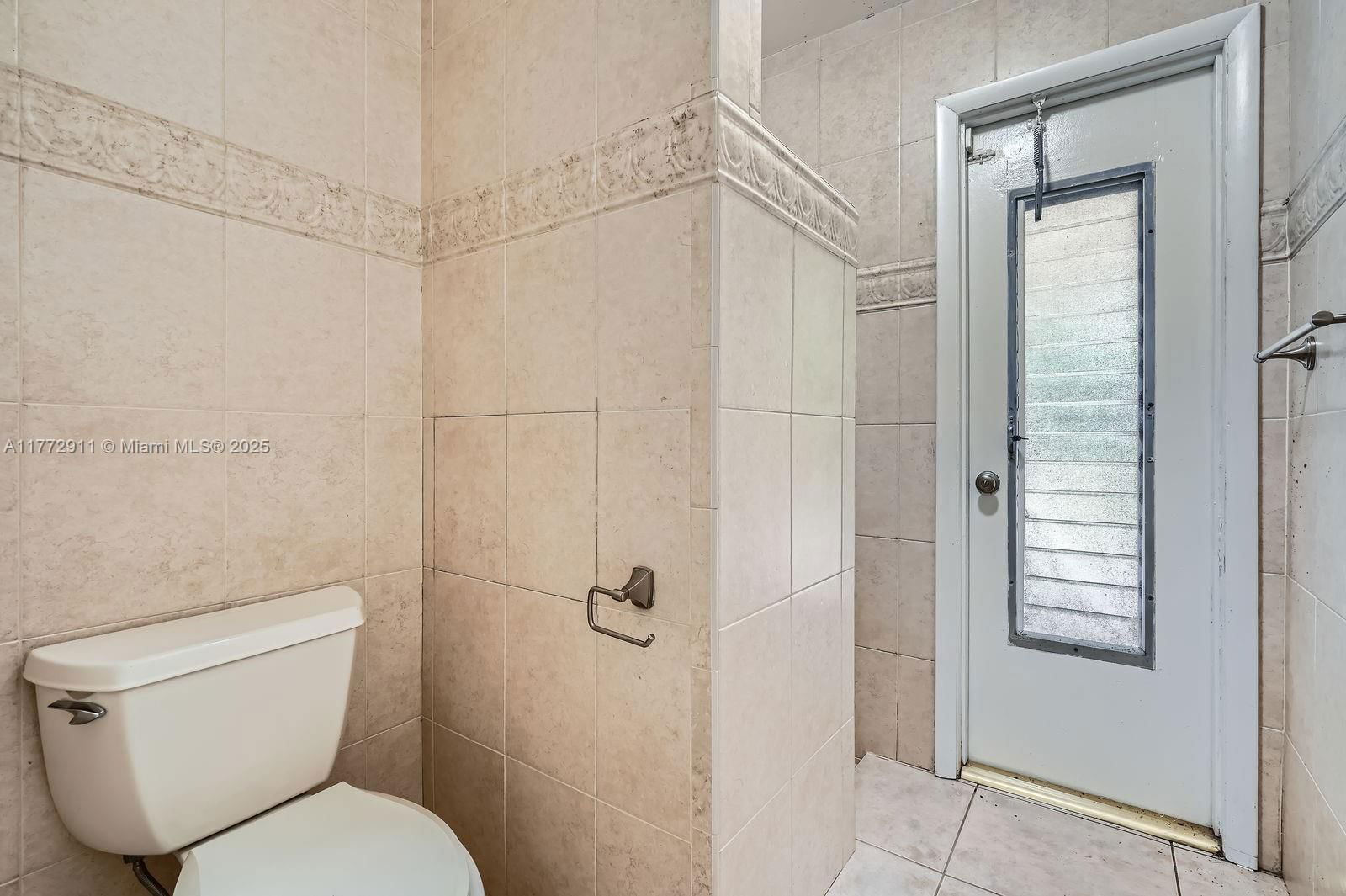 Real estate property located at 7301 11th St, Broward, Mirror Lake Estates Sec T, Plantation, FL