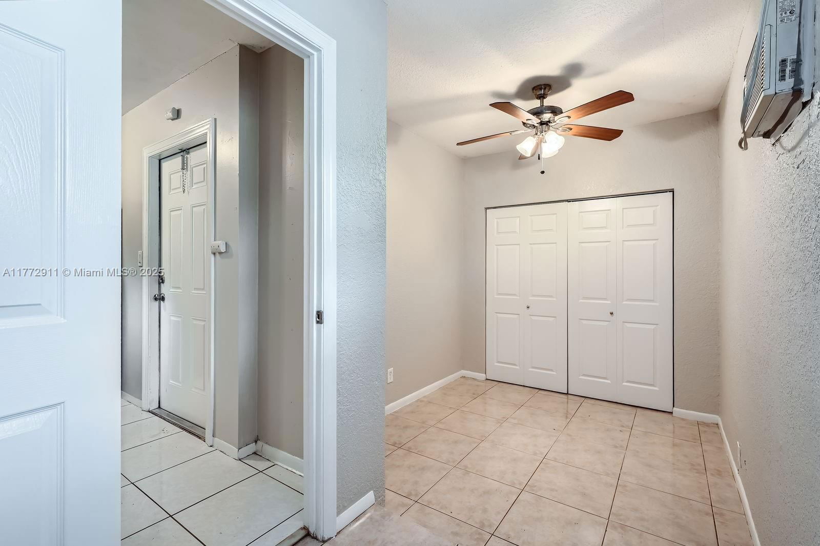 Real estate property located at 7301 11th St, Broward, Mirror Lake Estates Sec T, Plantation, FL
