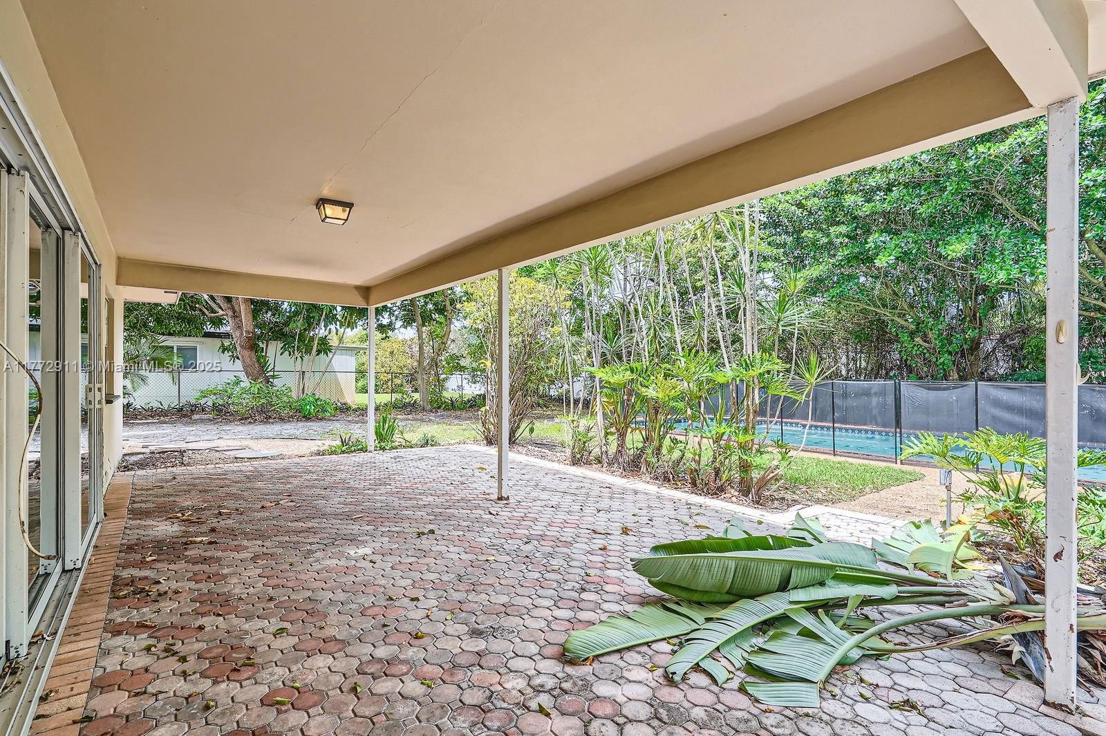 Real estate property located at 7301 11th St, Broward, Mirror Lake Estates Sec T, Plantation, FL