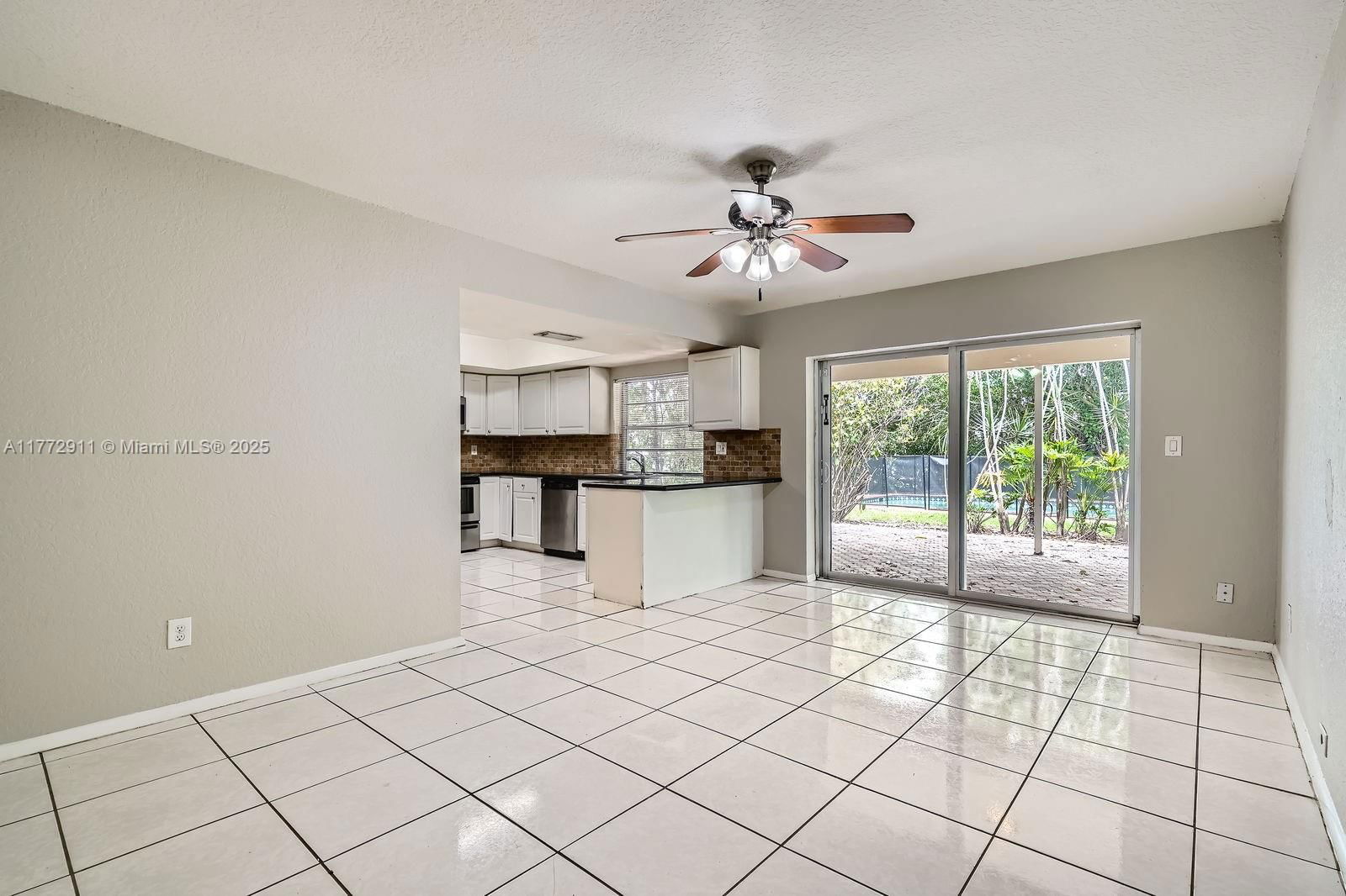 Real estate property located at 7301 11th St, Broward, Mirror Lake Estates Sec T, Plantation, FL