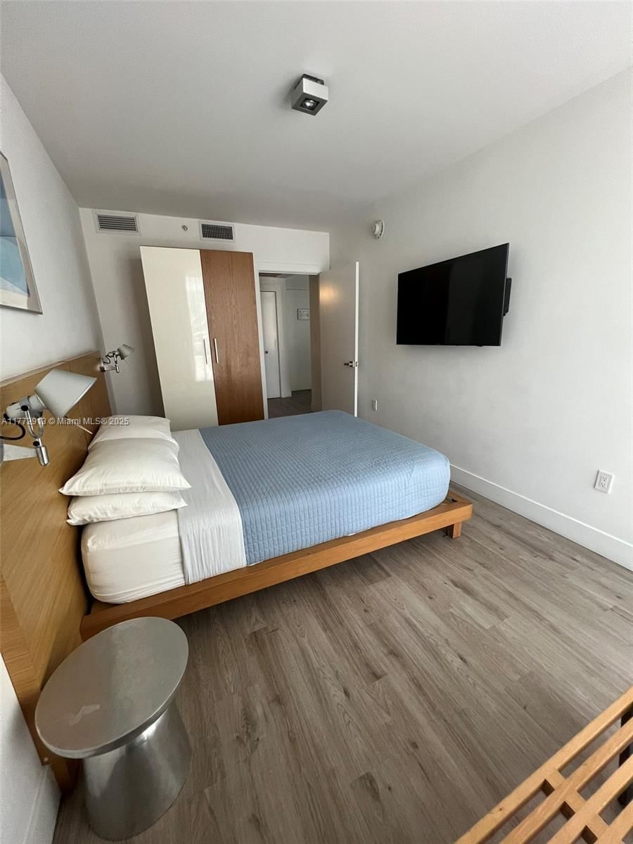 Real estate property located at 6080 Collins Ave #304, Miami-dade, 6080 Collins Condo, Miami Beach, FL