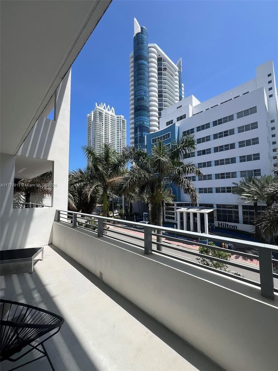 Real estate property located at 6080 Collins Ave #304, Miami-dade, 6080 Collins Condo, Miami Beach, FL