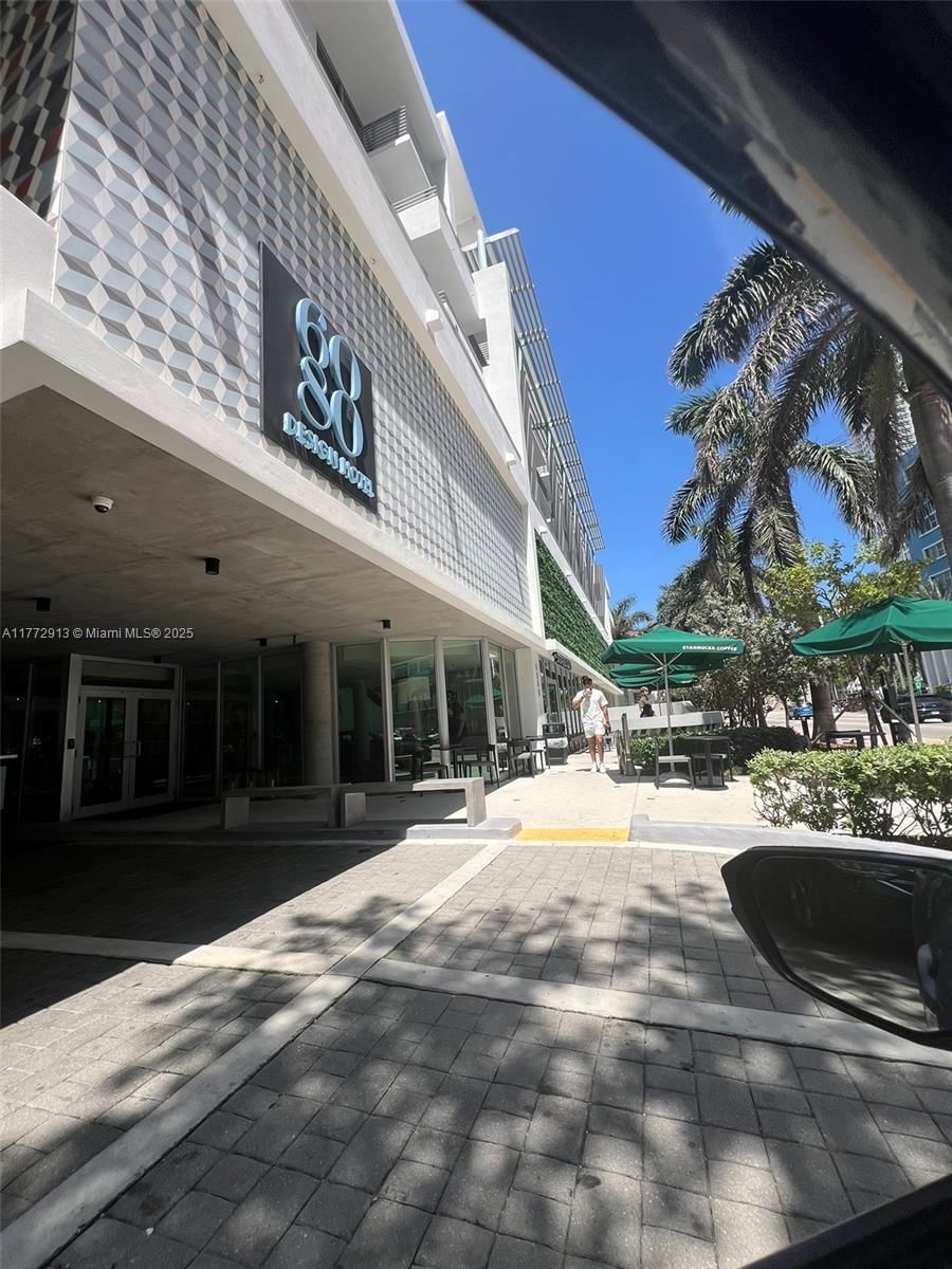 Real estate property located at 6080 Collins Ave #304, Miami-dade, 6080 Collins Condo, Miami Beach, FL