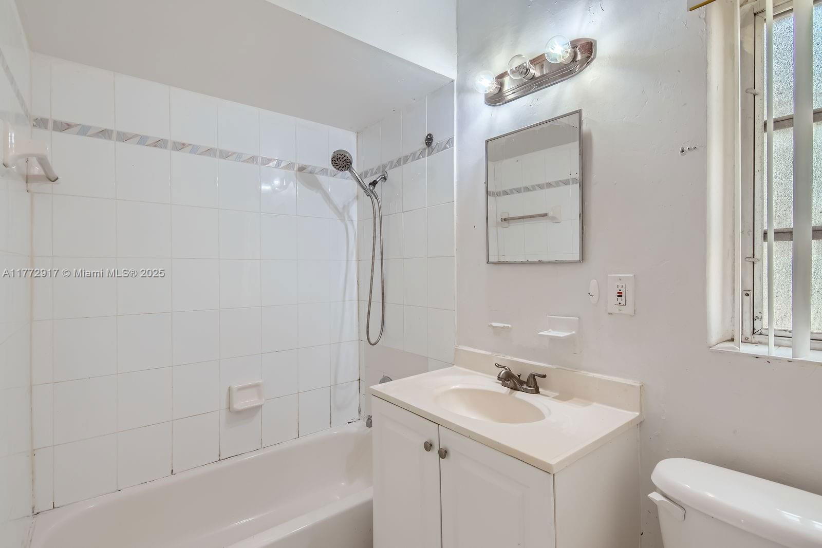 Real estate property located at 251 149th St, Miami-dade, Biscayne Gardens Sec E Pa, Miami, FL