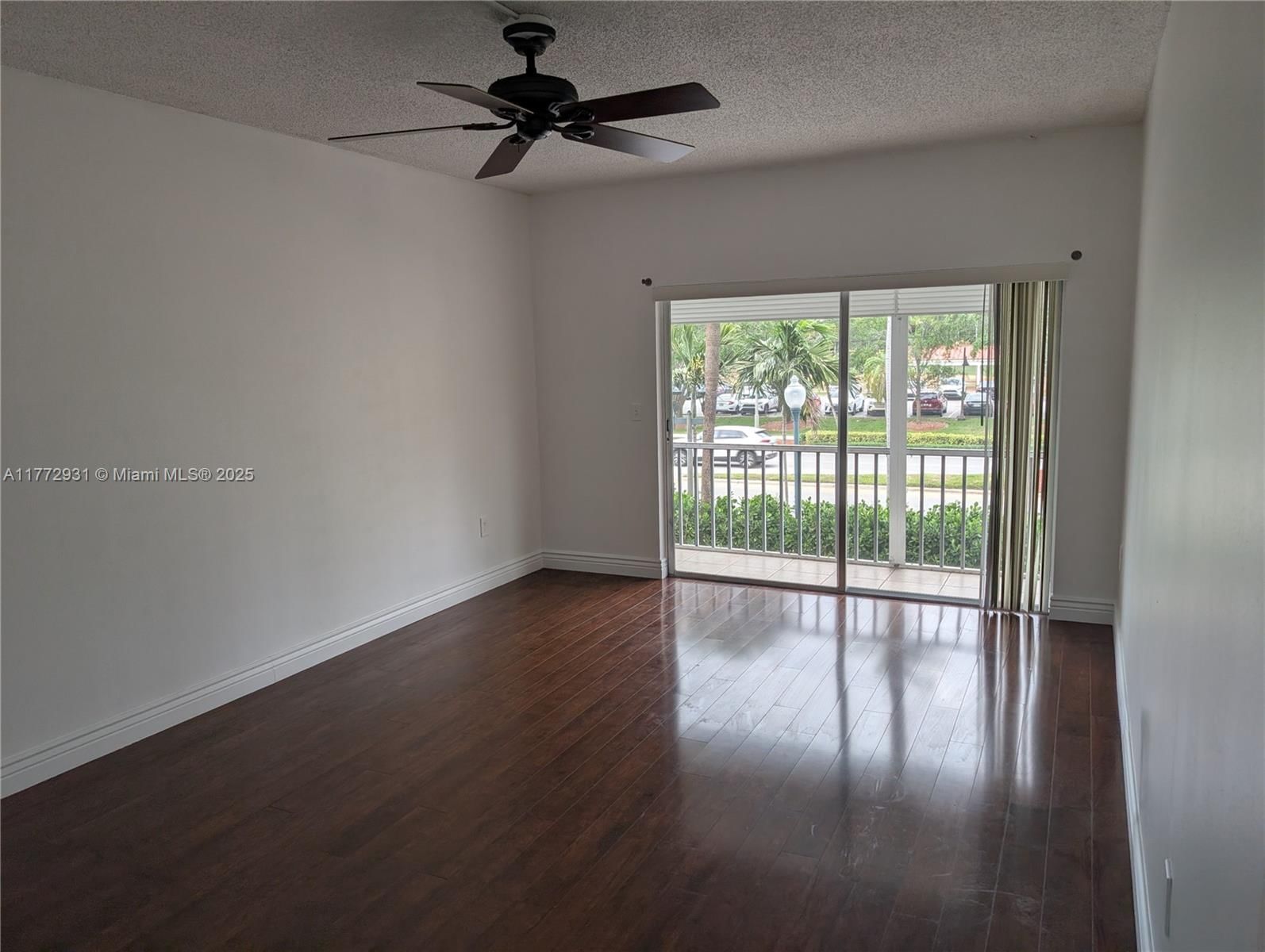 Real estate property located at 290 Palmetto Park Rd #206, Palm Beach, Boca Palms Condo Tr B, Boca Raton, FL