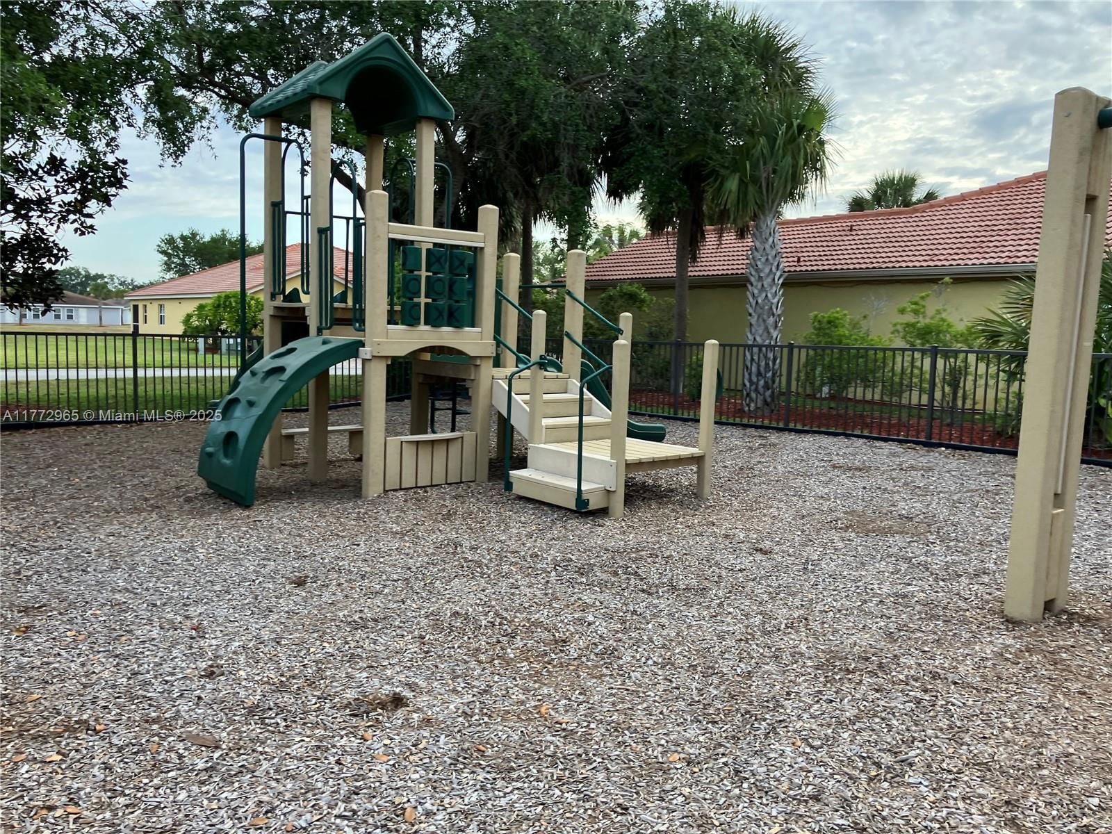 Real estate property located at 9032 AEGEAN CIRCLE, Lee, Vistanna Villas, Lehigh Acres, FL
