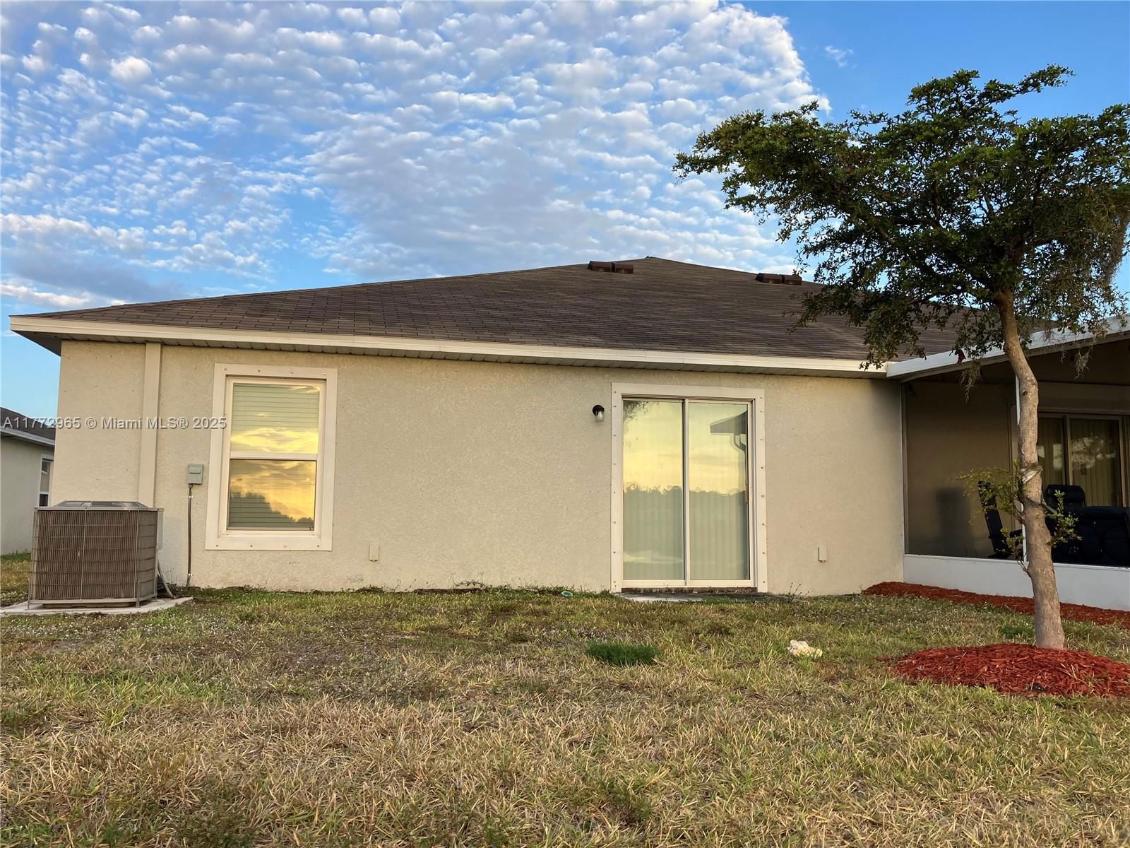 Real estate property located at 9032 AEGEAN CIRCLE, Lee, Vistanna Villas, Lehigh Acres, FL