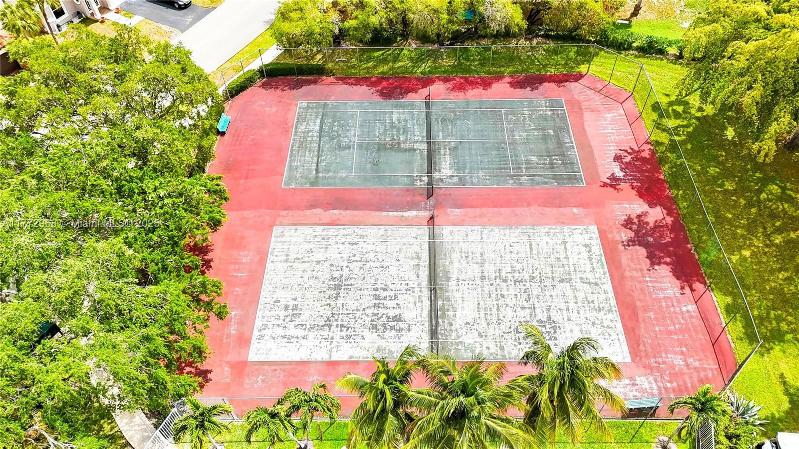Real estate property located at 5501 51st Ave, Broward, Winston Park Section One, Coconut Creek, FL