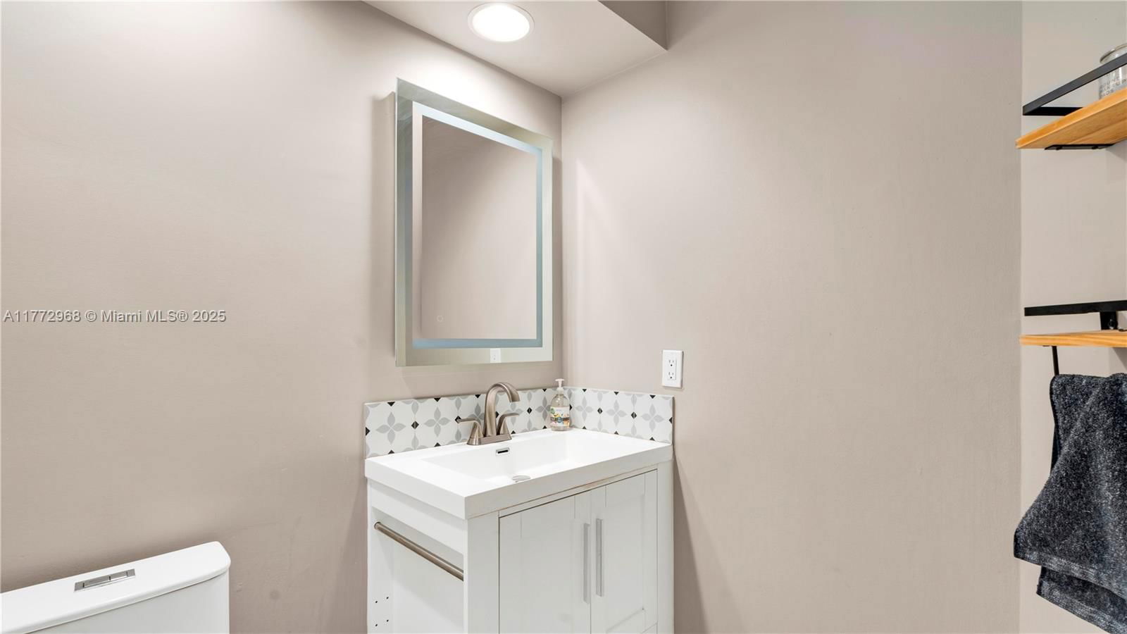 Real estate property located at 5501 51st Ave, Broward, Winston Park Section One, Coconut Creek, FL