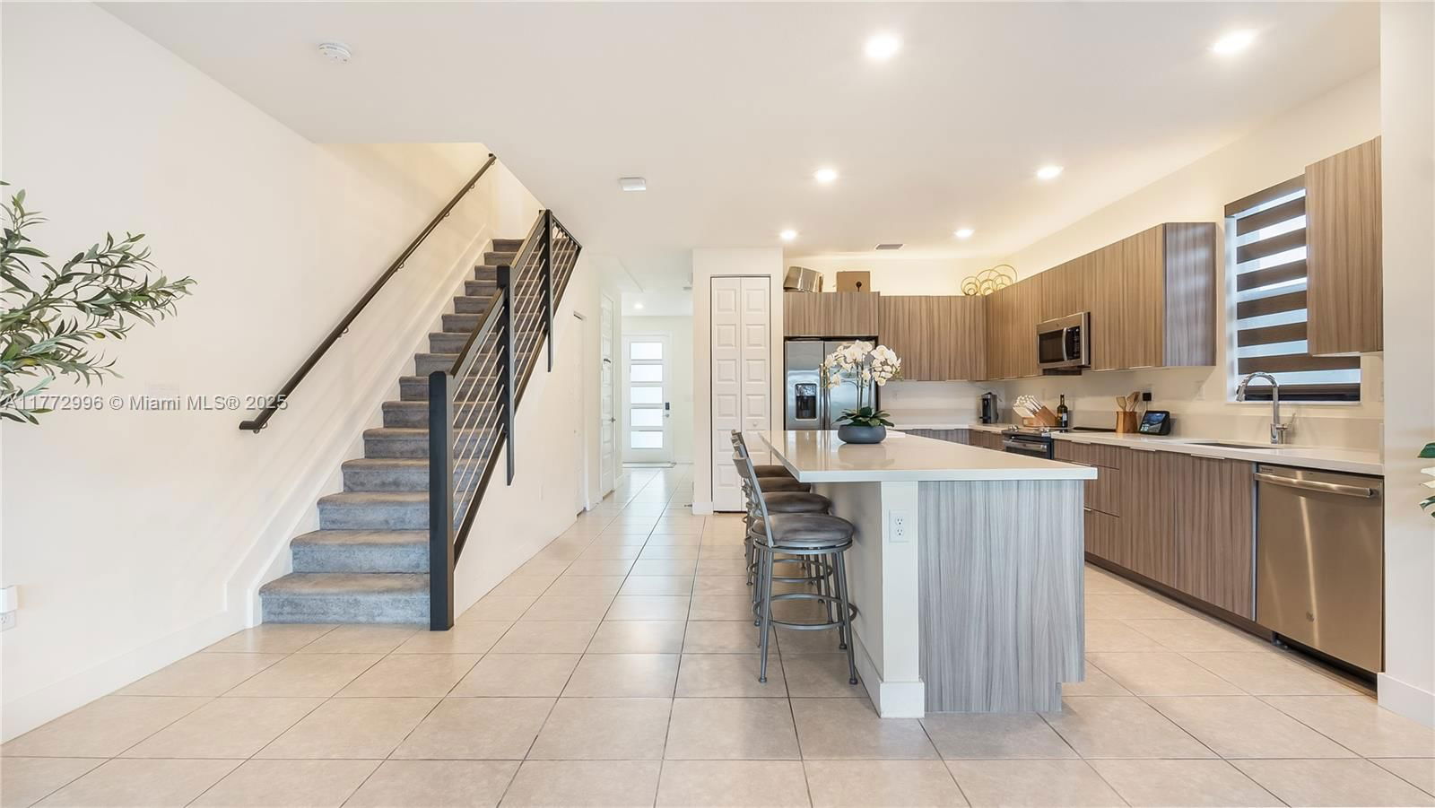 Real estate property located at 15853 91st Ct #15853, Miami-dade, Dunnwoody Lake, Miami Lakes, FL