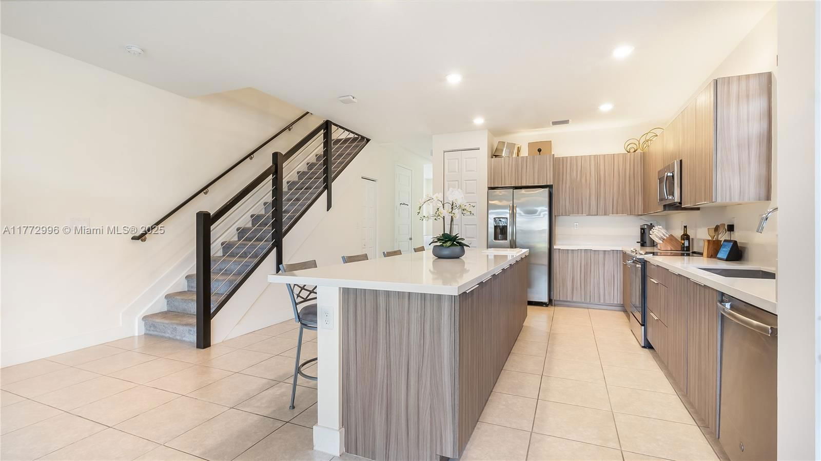 Real estate property located at 15853 91st Ct #15853, Miami-dade, Dunnwoody Lake, Miami Lakes, FL