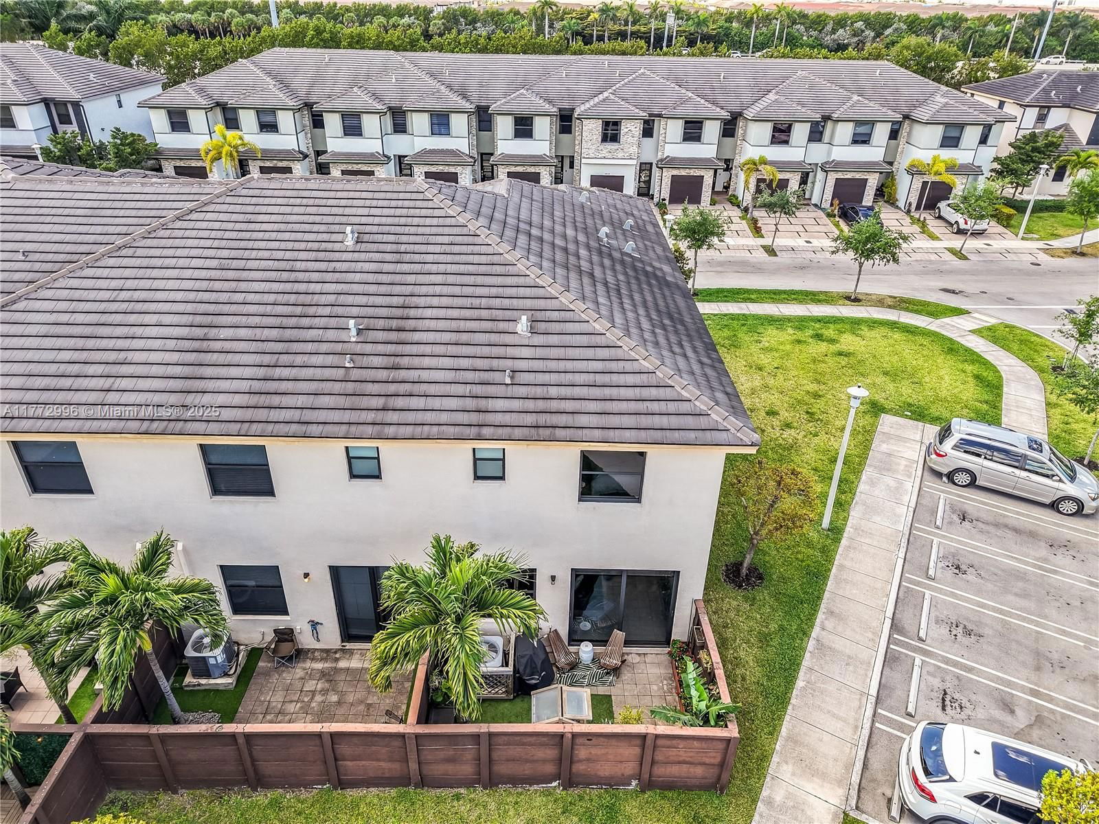 Real estate property located at 15853 91st Ct #15853, Miami-dade, Dunnwoody Lake, Miami Lakes, FL