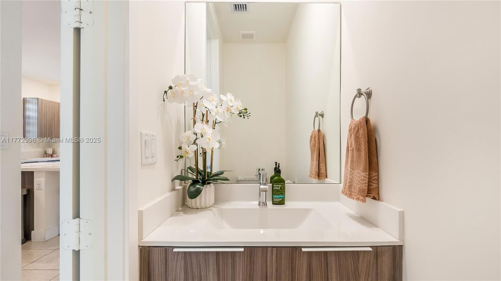 Real estate property located at 15853 91st Ct #15853, Miami-dade, Dunnwoody Lake, Miami Lakes, FL