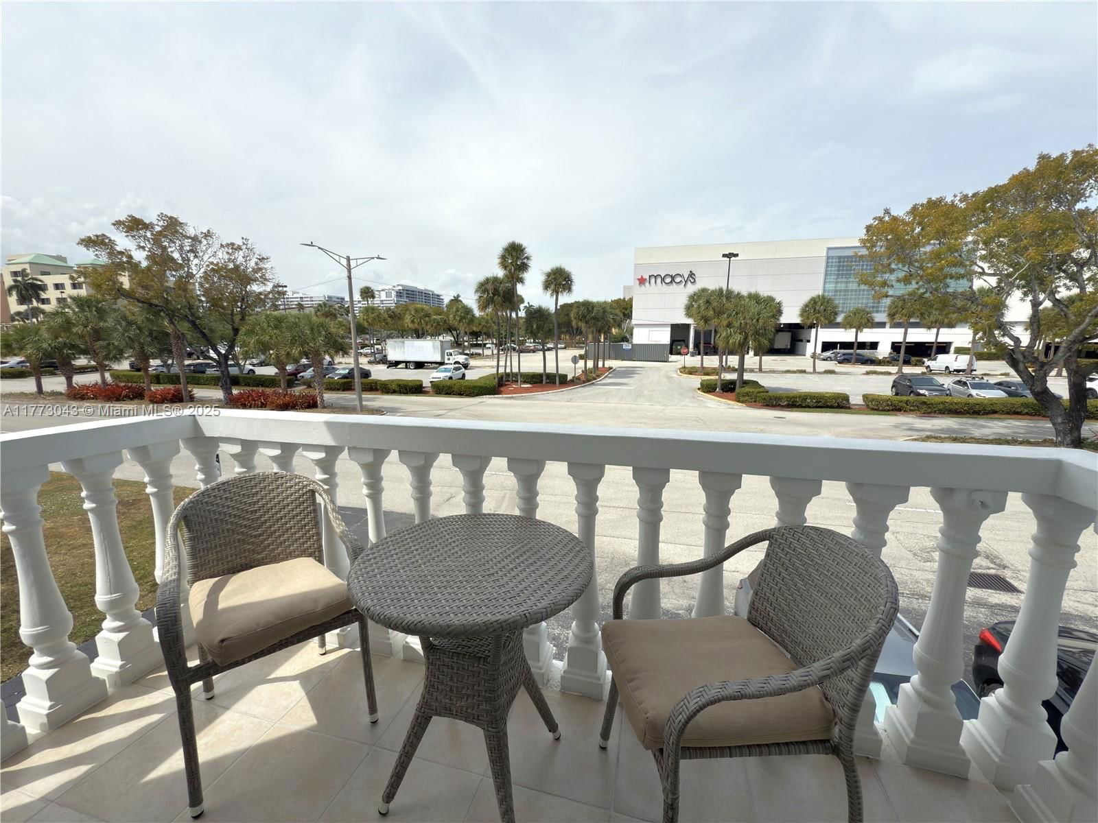 Real estate property located at 2340 9th St #210, Broward, Park Ridge East Apts Cond, Fort Lauderdale, FL