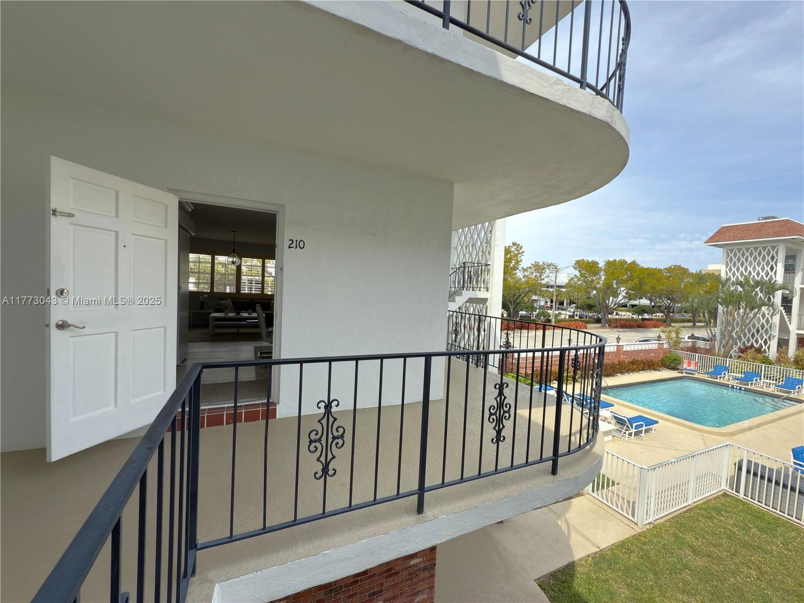 Real estate property located at 2340 9th St #210, Broward, Park Ridge East Apts Cond, Fort Lauderdale, FL
