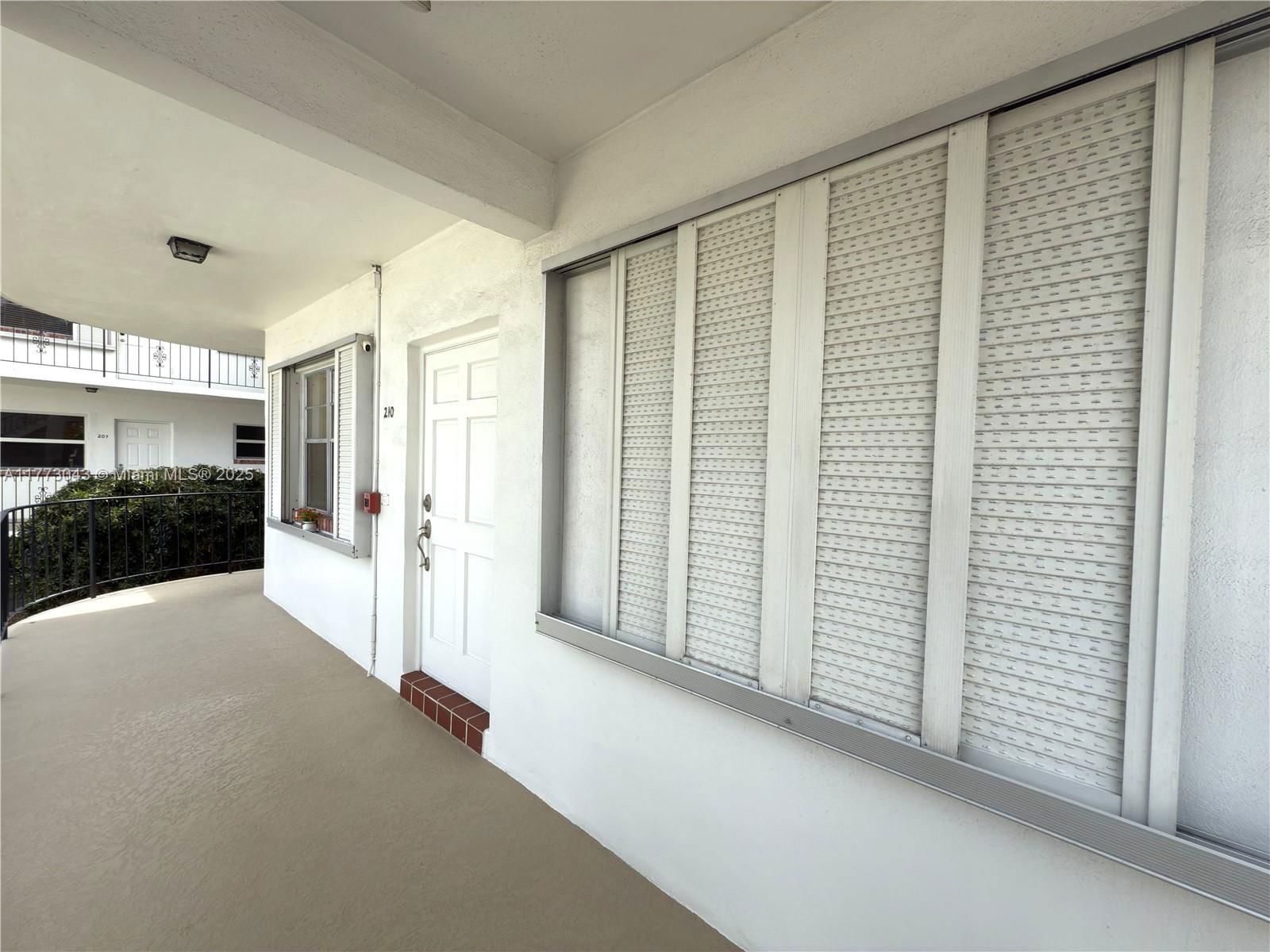 Real estate property located at 2340 9th St #210, Broward, Park Ridge East Apts Cond, Fort Lauderdale, FL