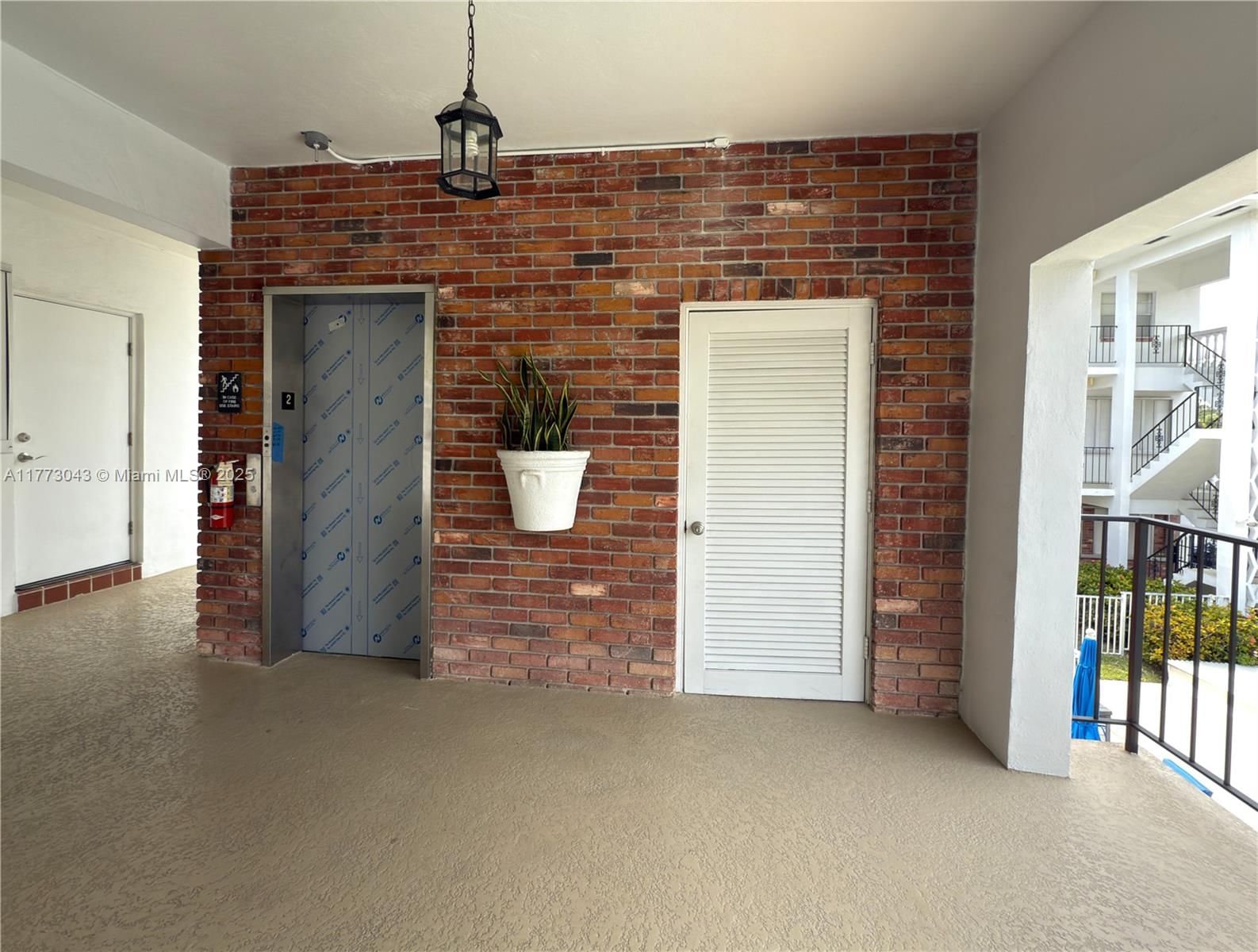 Real estate property located at 2340 9th St #210, Broward, Park Ridge East Apts Cond, Fort Lauderdale, FL