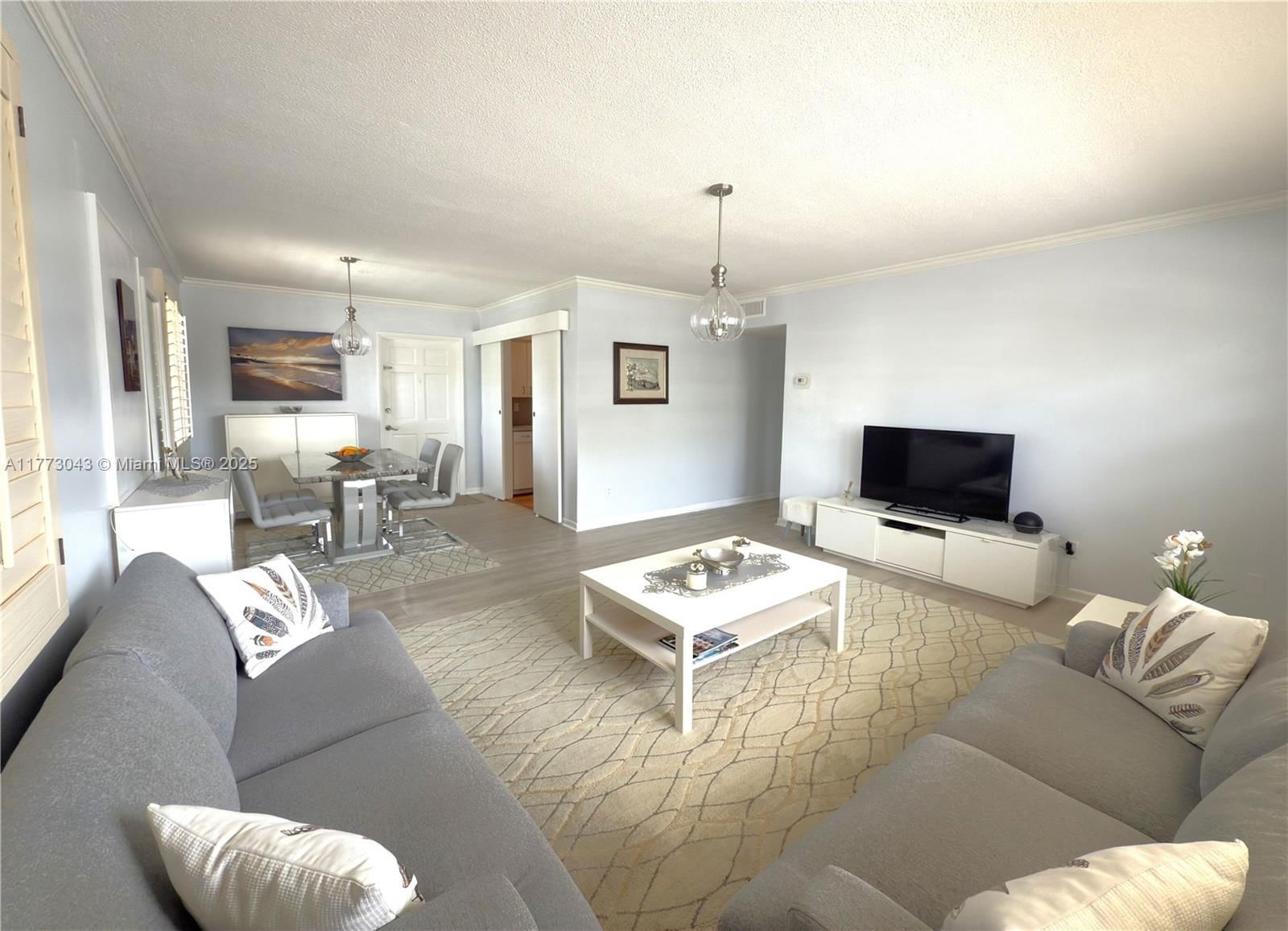 Real estate property located at 2340 9th St #210, Broward, Park Ridge East Apts Cond, Fort Lauderdale, FL