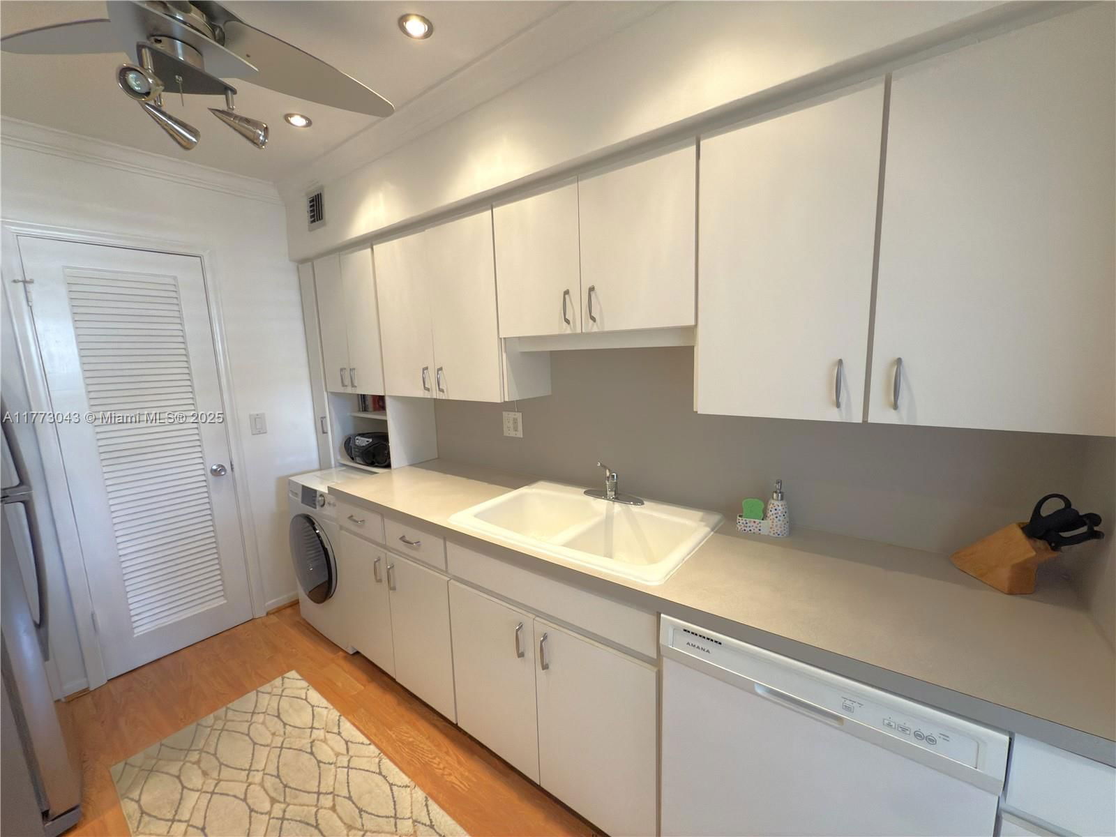 Real estate property located at 2340 9th St #210, Broward, Park Ridge East Apts Cond, Fort Lauderdale, FL